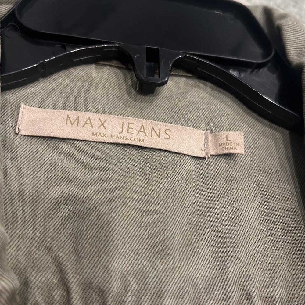 Distressed Army Green Jacket - Picture 2 of 9